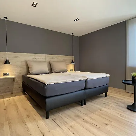 Apartment34-2